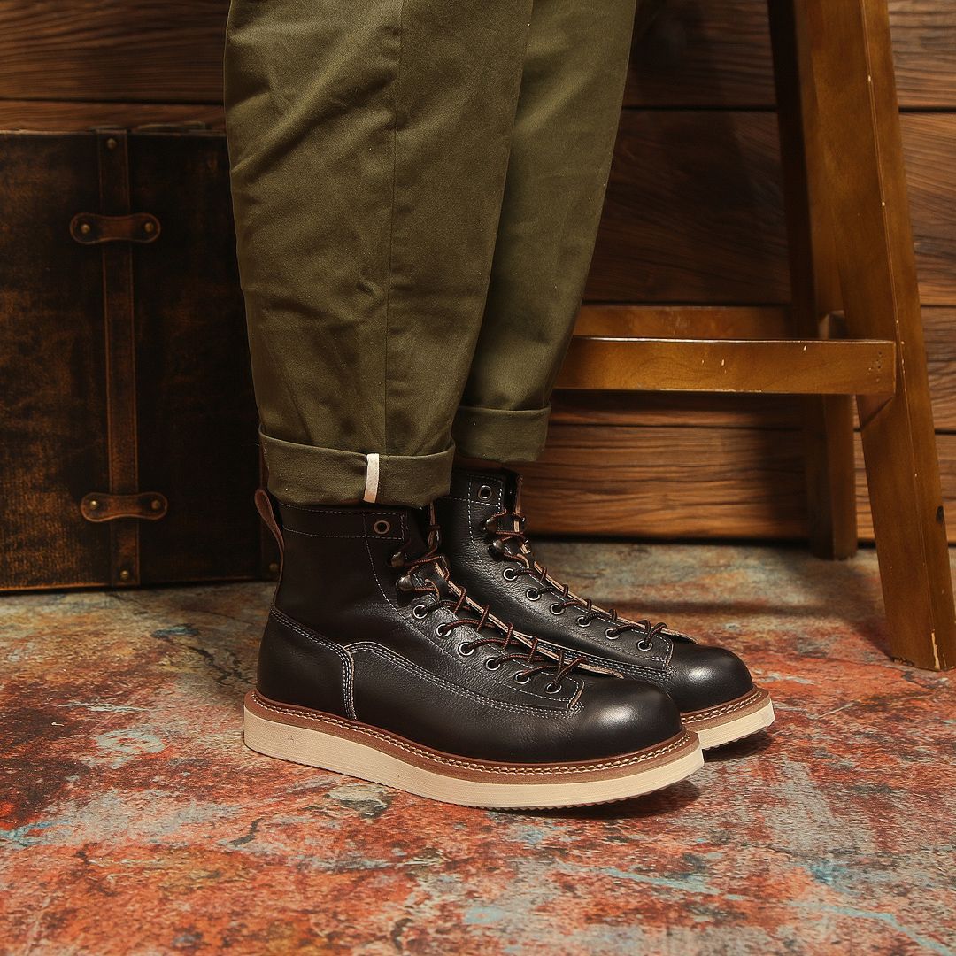 Men's Genuine Retro Warm Extra Black Color Matching Platform Men's Martin Boots