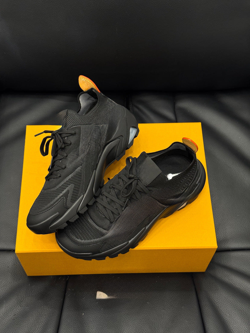 Men's Round Head Thick Bottom Mesh Slip On Men's Sports Shoes