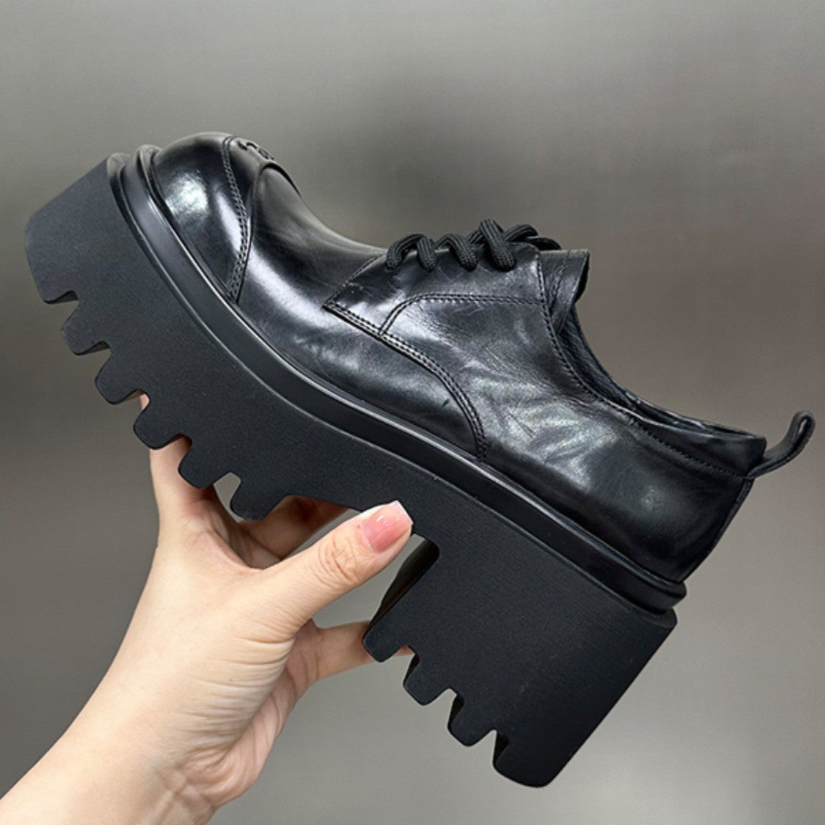 Women's European Goods Height Increasing Skinny Platform Classic Style Round Women's Fashion Shoes