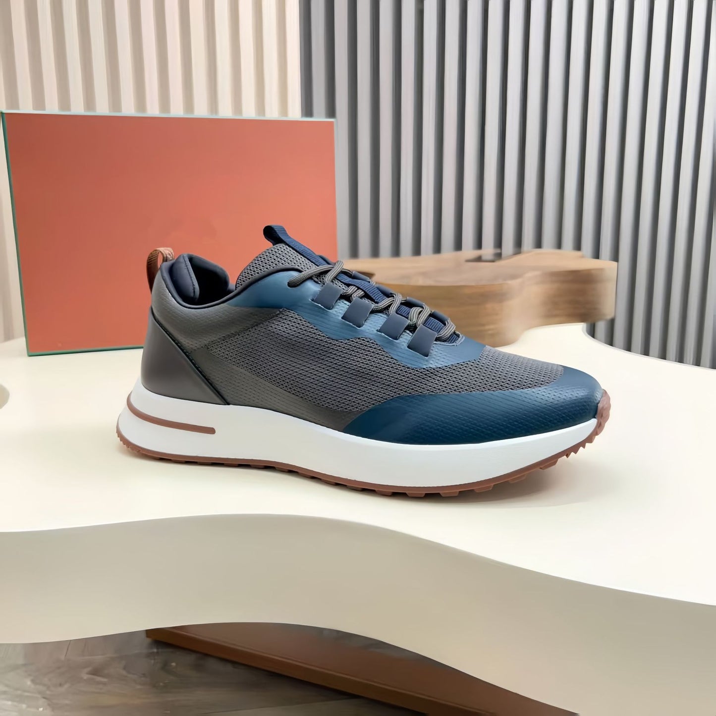 Mesh Cowhide Stitching Matching Fashionable Breathable Men's Sports Shoes