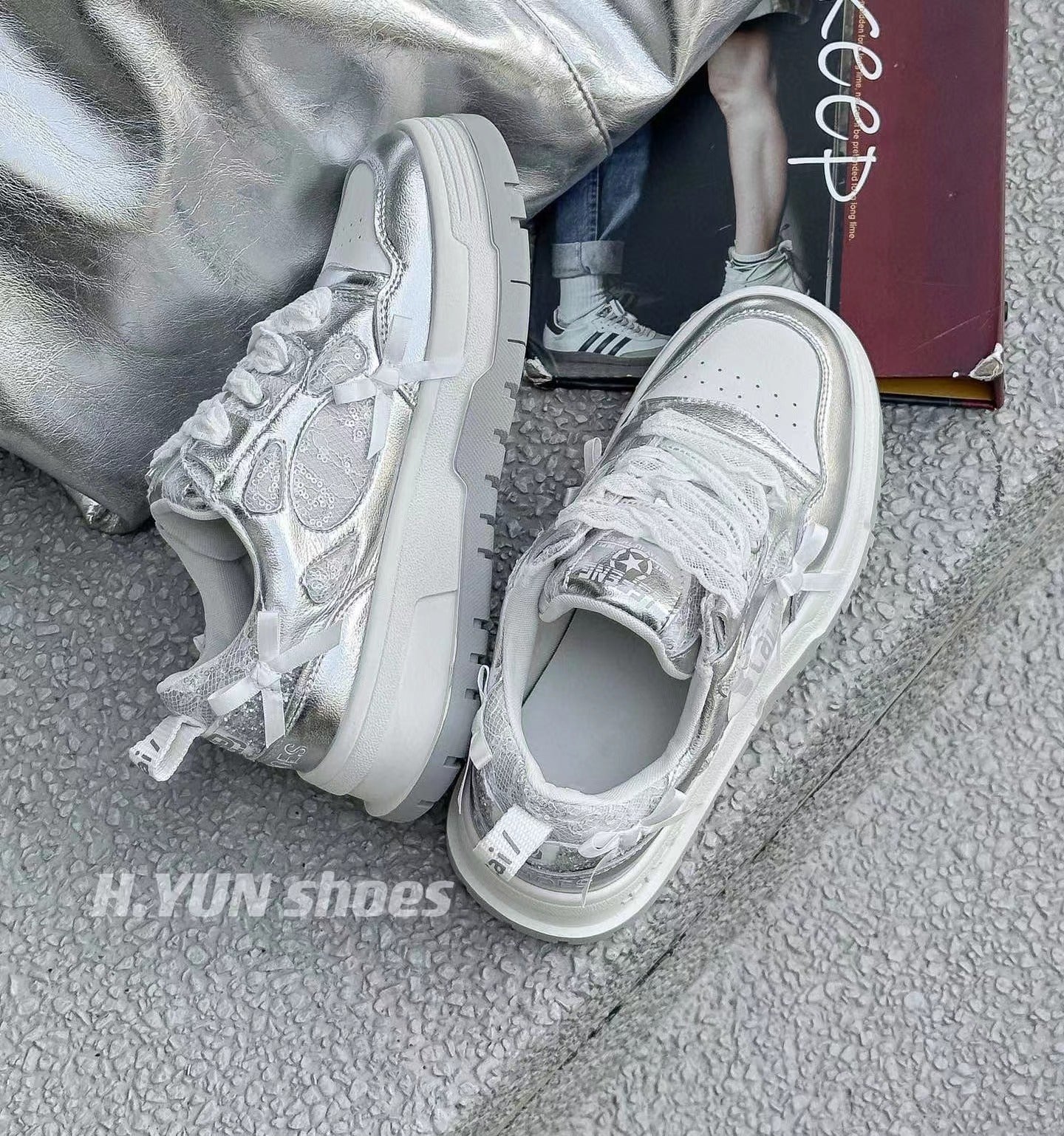 Red Rhyme Design Dad White Breathable Retro Sports Casual Shoes