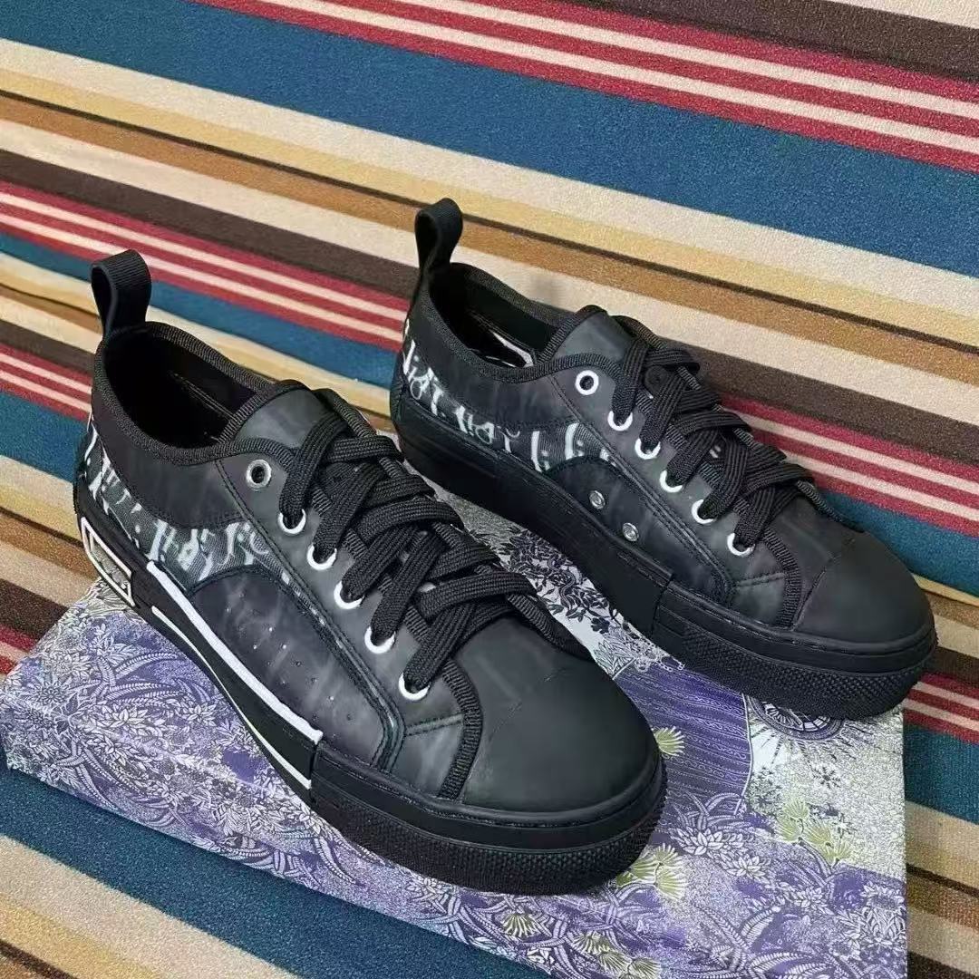 Men's Versatile Board Presbyopic Letters Breathable Sports Casual Shoes