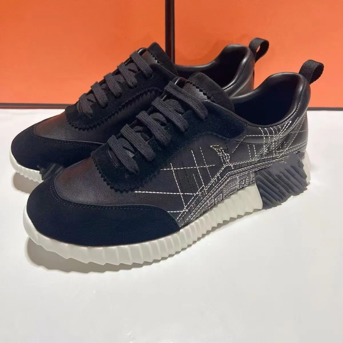 Men's Summer Lace Up Breathable Light Running Men's Sports Shoes