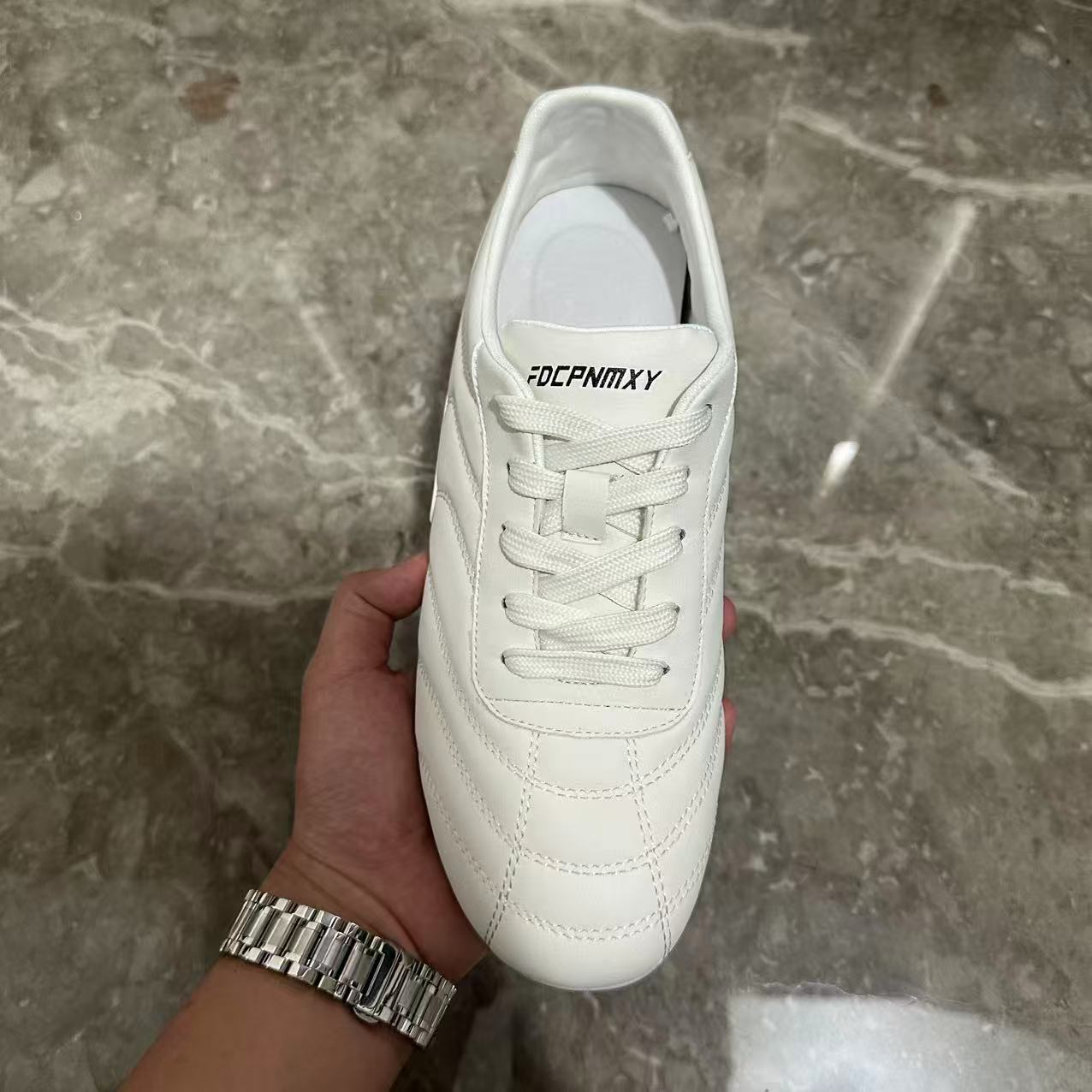 Men's Sports Handsome Soft Bottom Korean Light Niche Men's Casual Leather Shoes