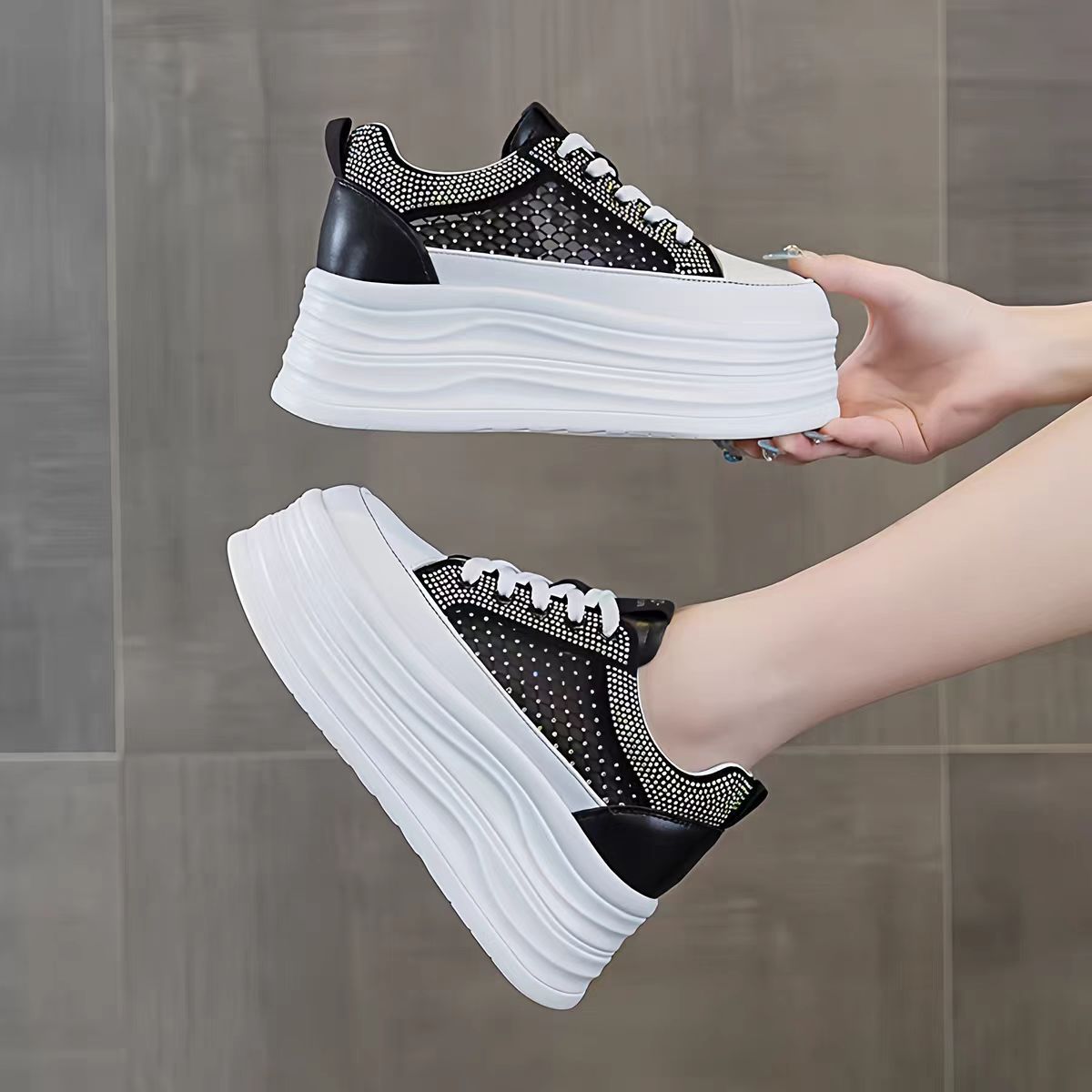 Women's Height Increasing Breathable Mesh White Thick Sports Casual Shoes
