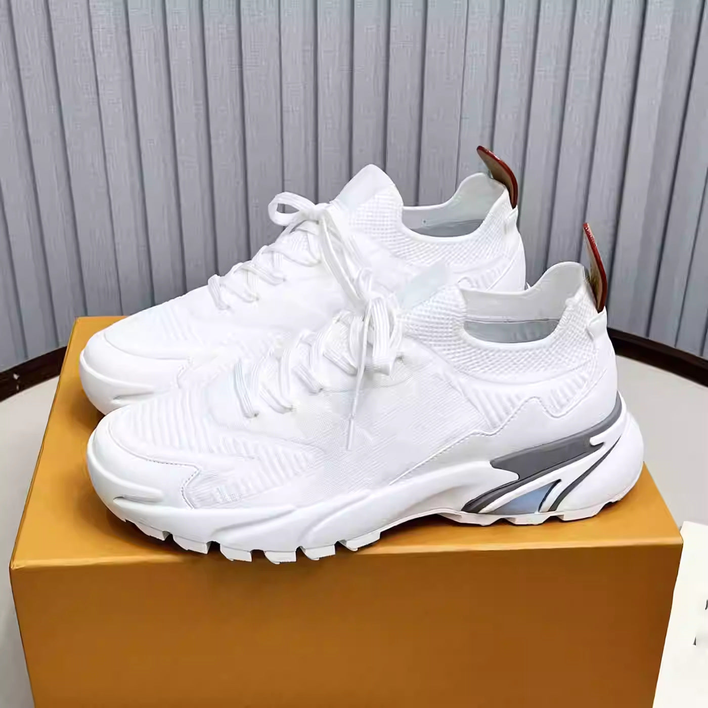 Women's Mesh Style Fashion Round Toe Mid Large Size Men's Sports Shoes