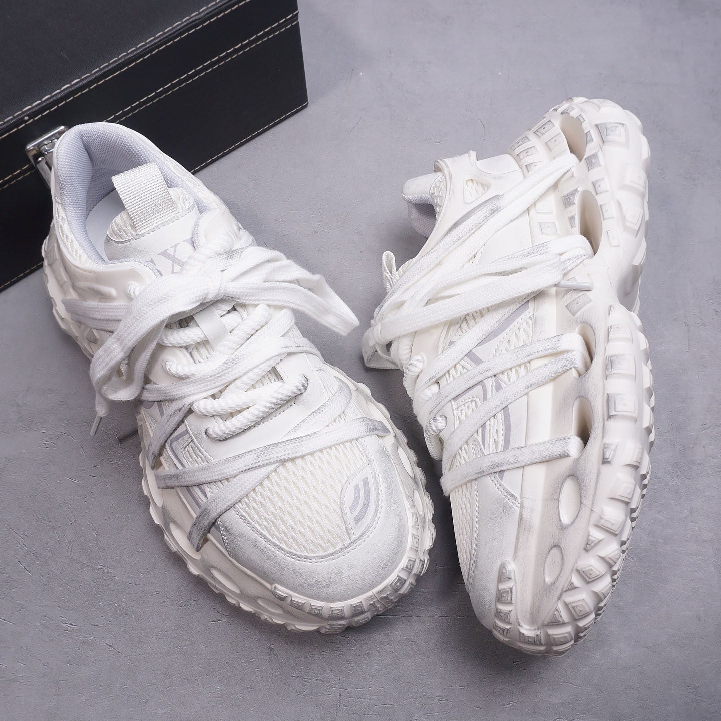 Men's Super Hot Dad Fashion Niche Platform Inner Men's Sports Shoes