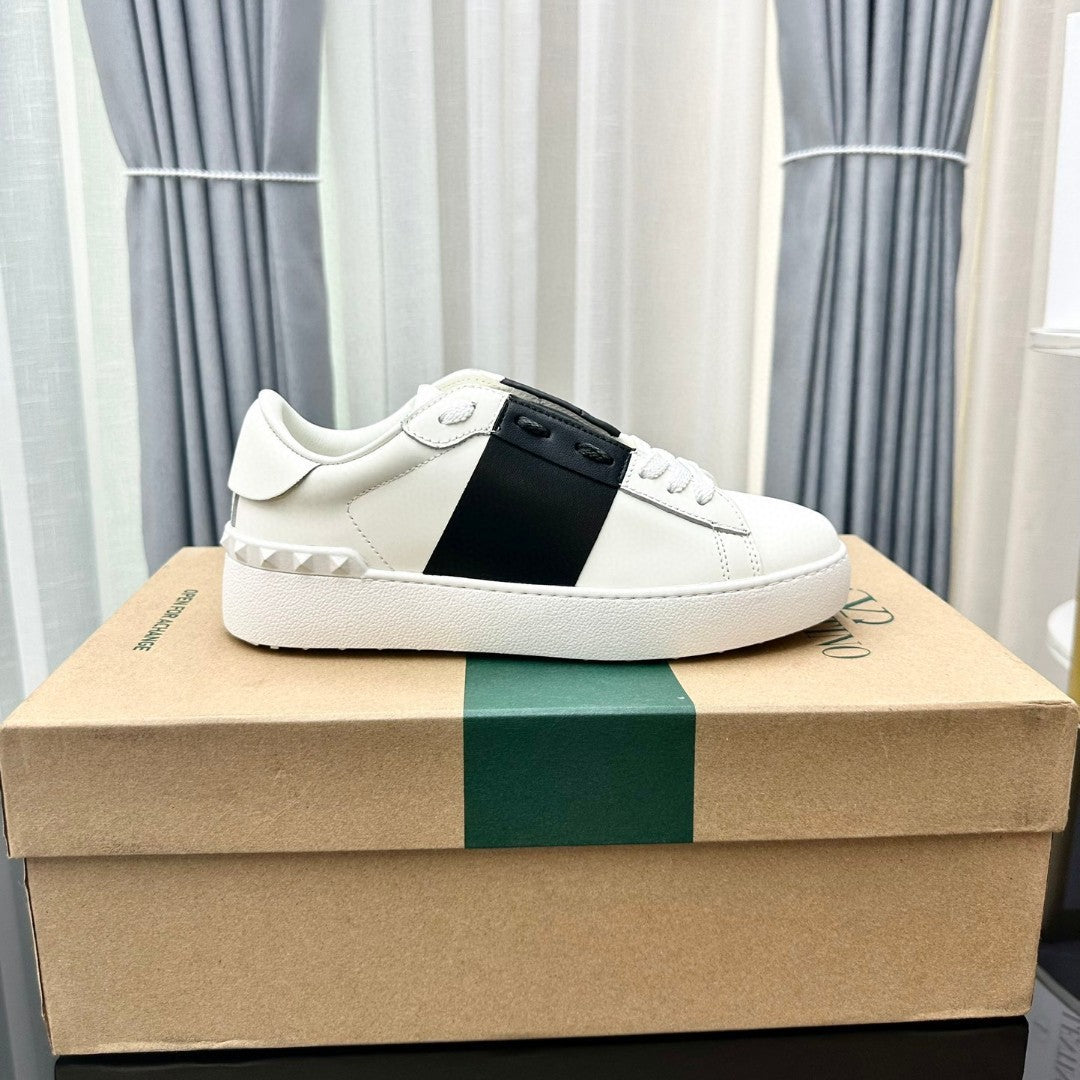 Women's European Goods Spring White Board Luxury Rivet Men's Shoes