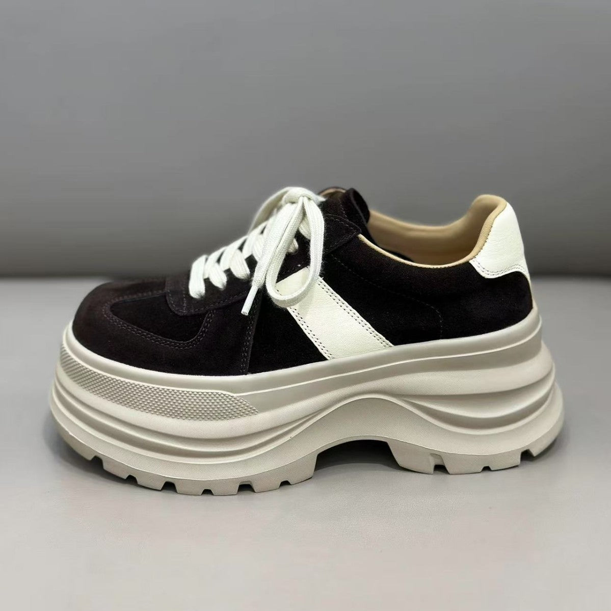 Layer Frosted Comfortable Platform Elevator Wild Board Women's Sports Shoes