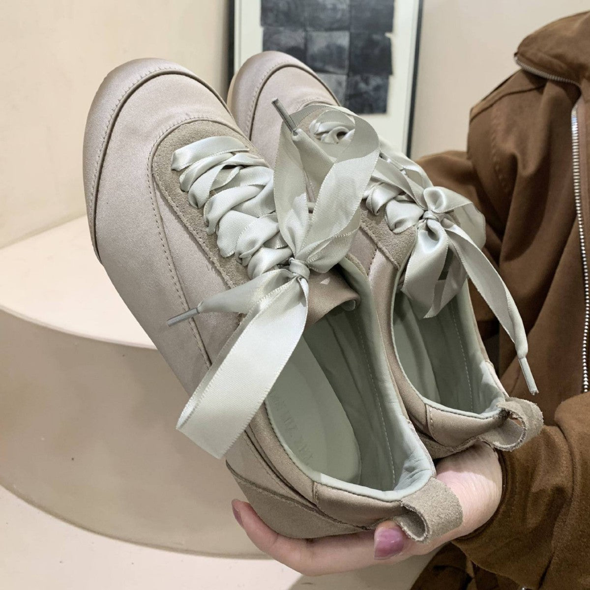 Women's Ballet Satin German Training Design Flat Fashion Women's Sports Shoes