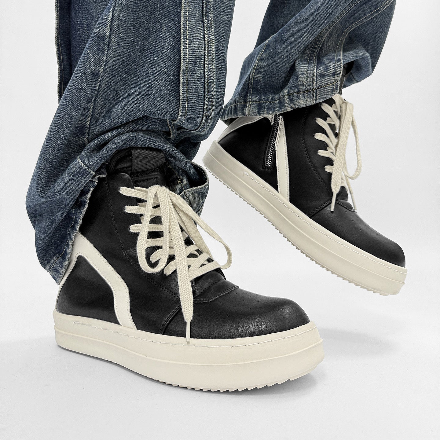 Men's Milk Fragrance Bottom Wind Inverted Triangle Black White High Board Men's Martin Boots