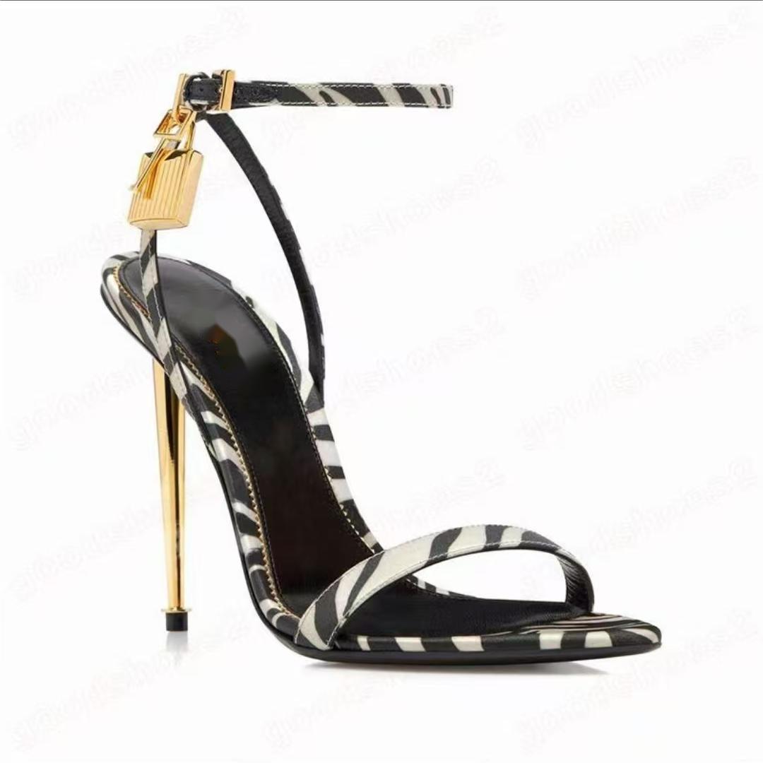 Metal Fastener With Fresh Comfortable Open Toe High Heeled Sandals