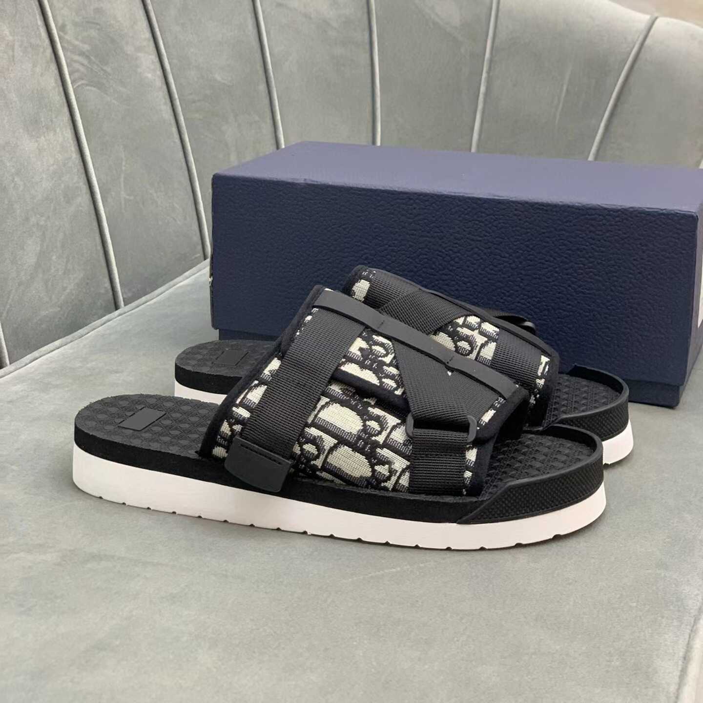 Men's Summer Outdoor Wear Beach Fashion Printed Men's Casual Shoes