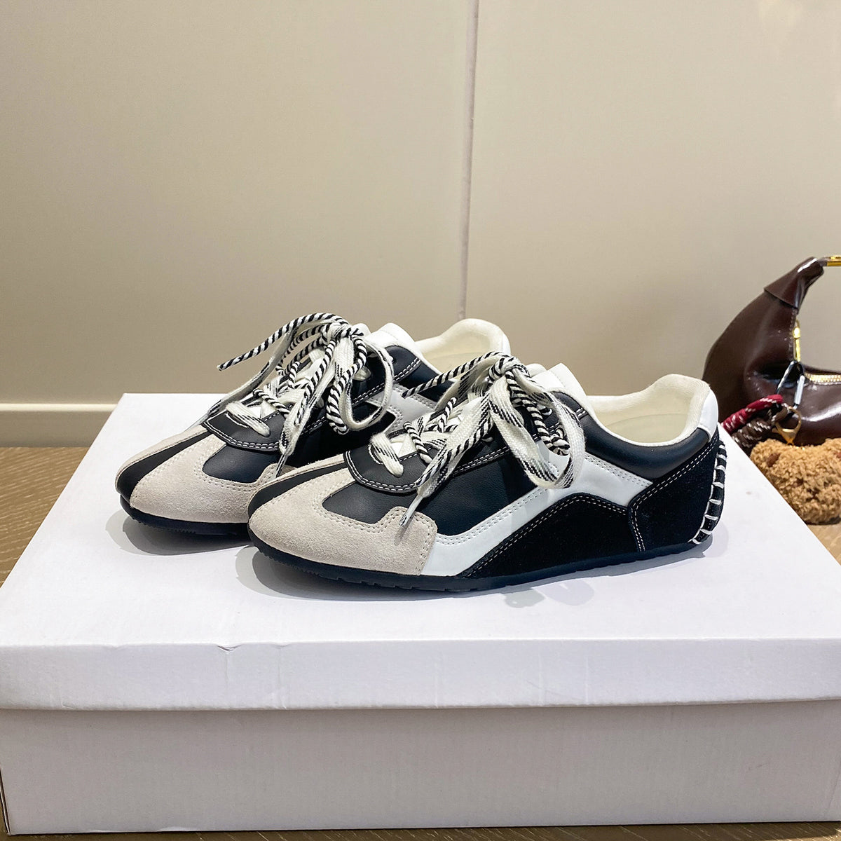 Women's Reversible Cowhide Old Style Genuine Retro Ballet Training Summer Color Women's Sports Shoes