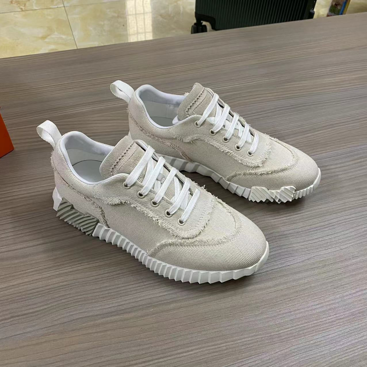 Women's Breathable Mesh Dad Lightweight Comfortable Flats Sneakers