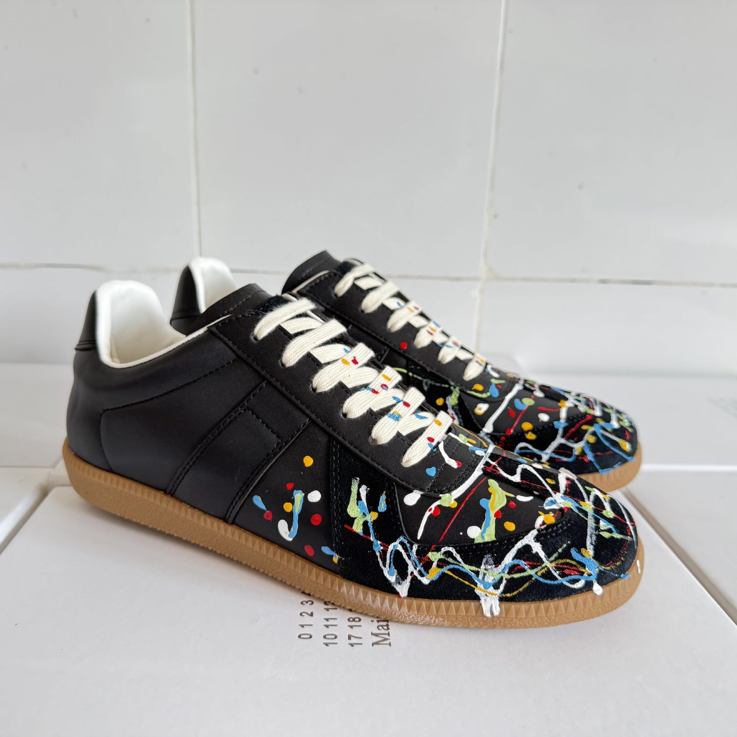 Women's & Men's Rubber Sole Low Top Genuine German Men's Sports Shoes