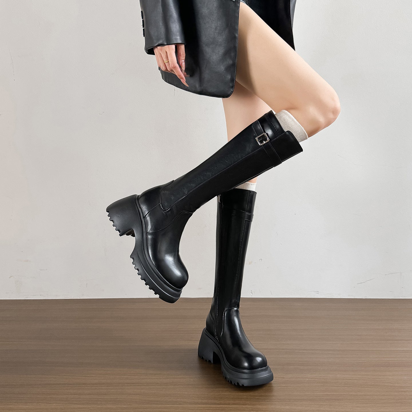 Women's Buckle Below The Knee Widened Back Women's Leather Boots