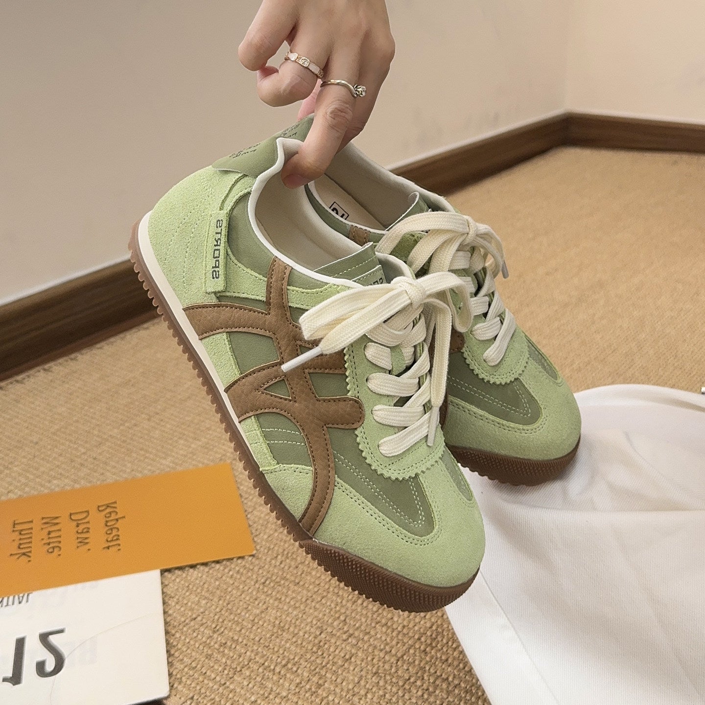 Women's Early Spring Retro Red German Training Genuine Soft Bottom Women's Sports Shoes