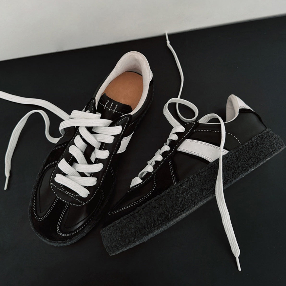 Women's Version Niche Black Retro German Training Platform Casual Shoes