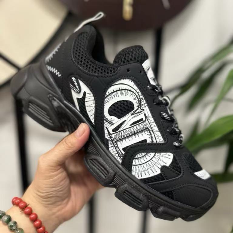 Women's & Men's Couple Fashion Lightweight Running Breathable Comfort Men's Sports Shoes