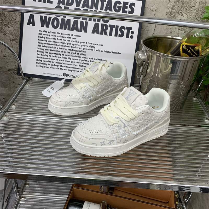 Men's Couple Large Size Soft Sole Lightweight Fashionable Breathable Women's Casual Shoes