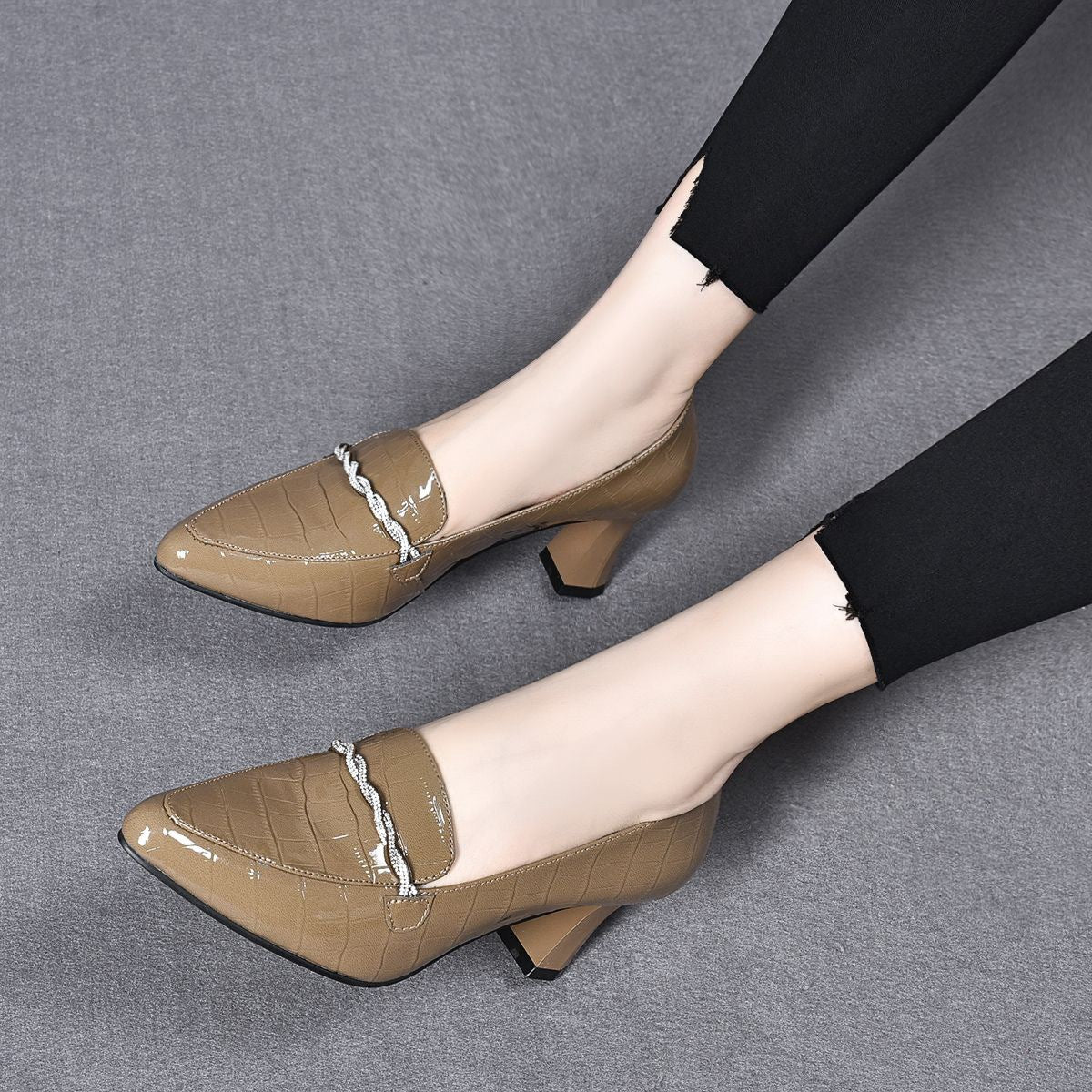 Women's Genuine Single-layer Spring Medium-sized Mouth Pointed Toe Chunky Women's Fashion Shoes