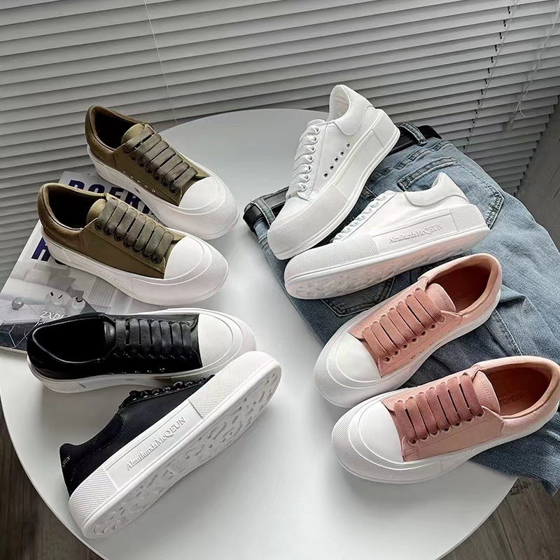 Women's Thick Sole Height Increasing White Breathable Board Muffin Comfortable Canvas Shoes