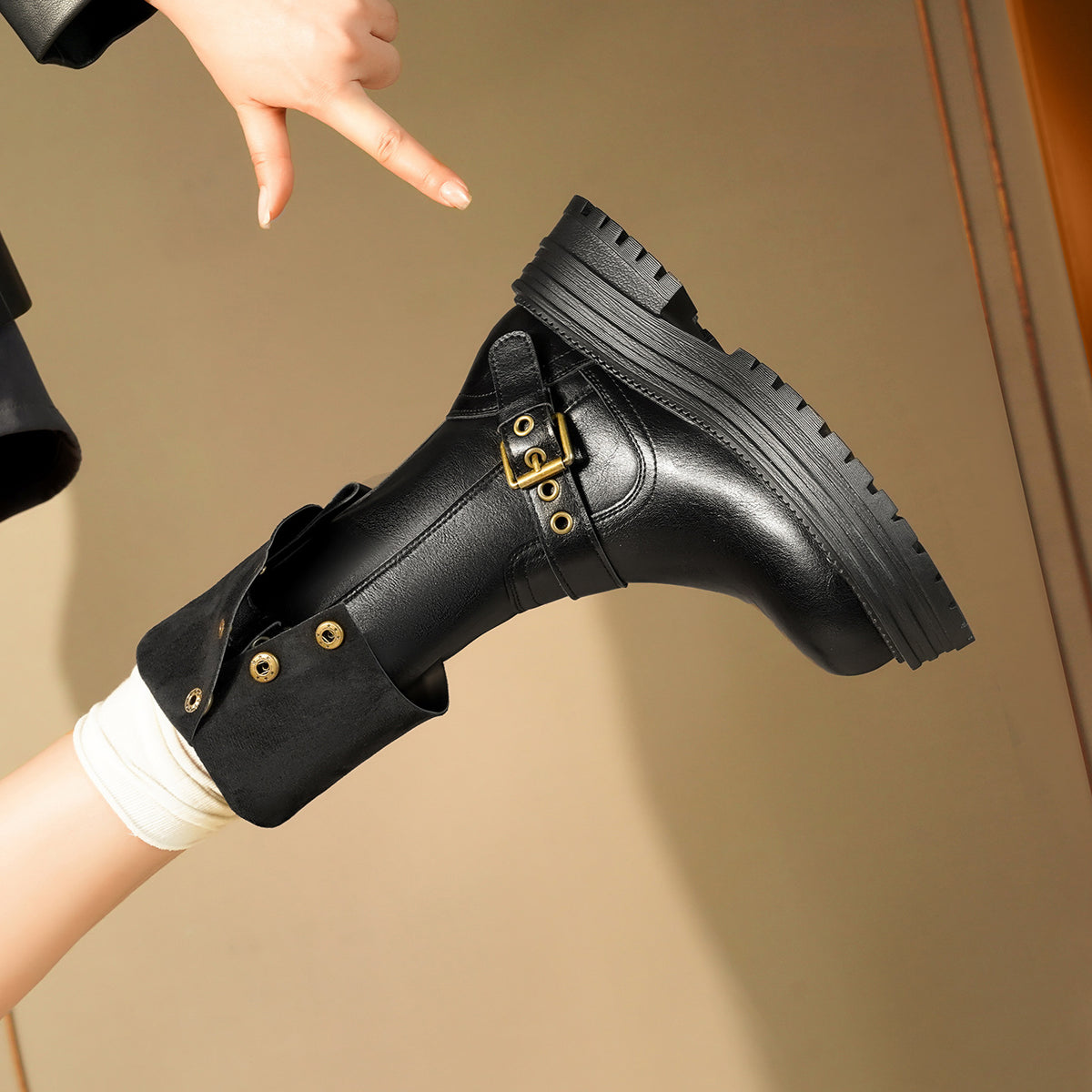 Women's Slimming Small Thick Bottom Increased Below The Knee High Women's Leather Boots