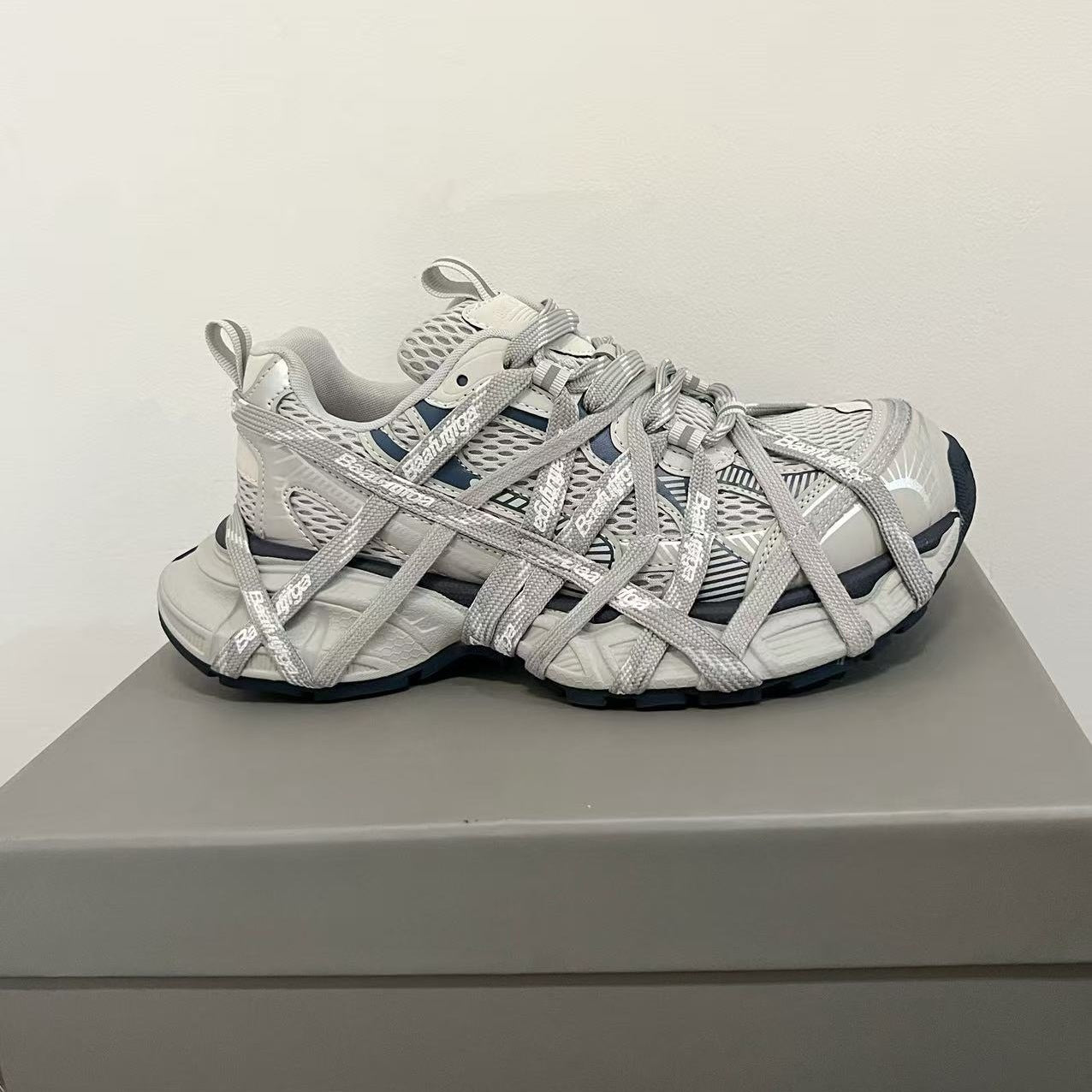 Women's Thick Bottom Spider Web Dad Autumn Fashion Trendy Cool Sports Casual Shoes
