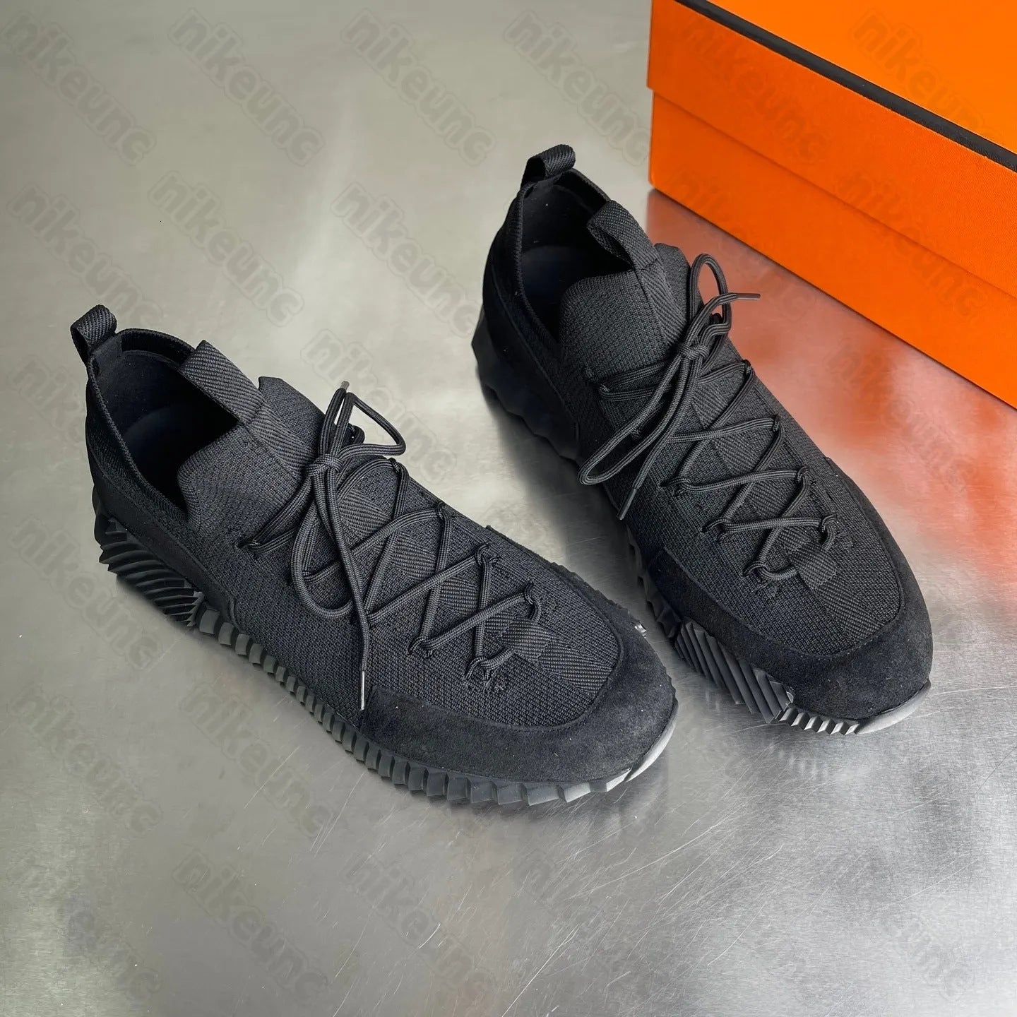 Men's Breathable Mesh Lace Up Lightweight Trendy Men's Sports Shoes