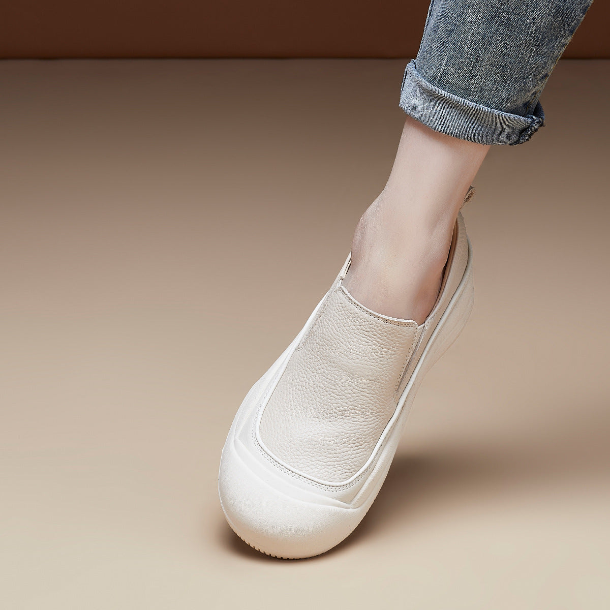 Women's First Layer Cowhide Spring Sports Style Comfortable Women's Casual Shoes