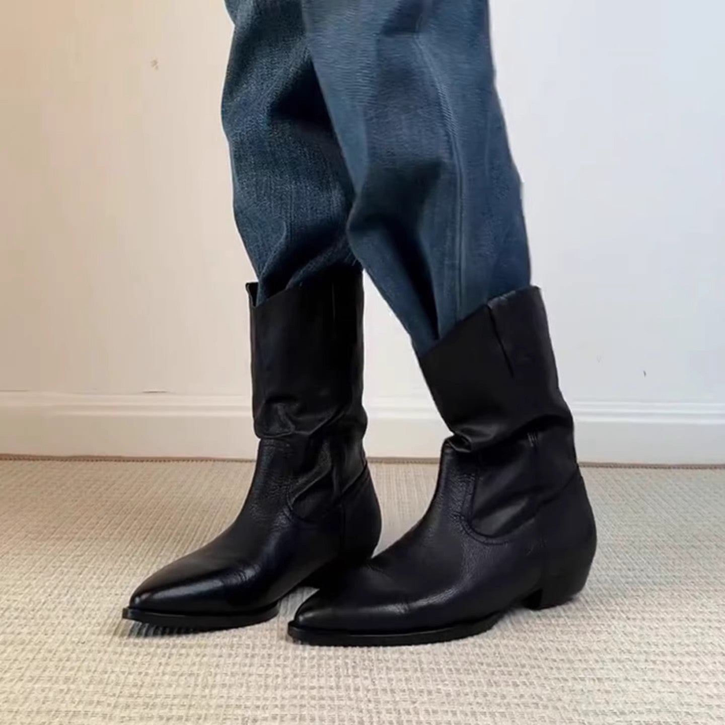 V Cut Slimming Temperament Ankle Retro Pointed Toe Simple Chunky Women's Leather Boots