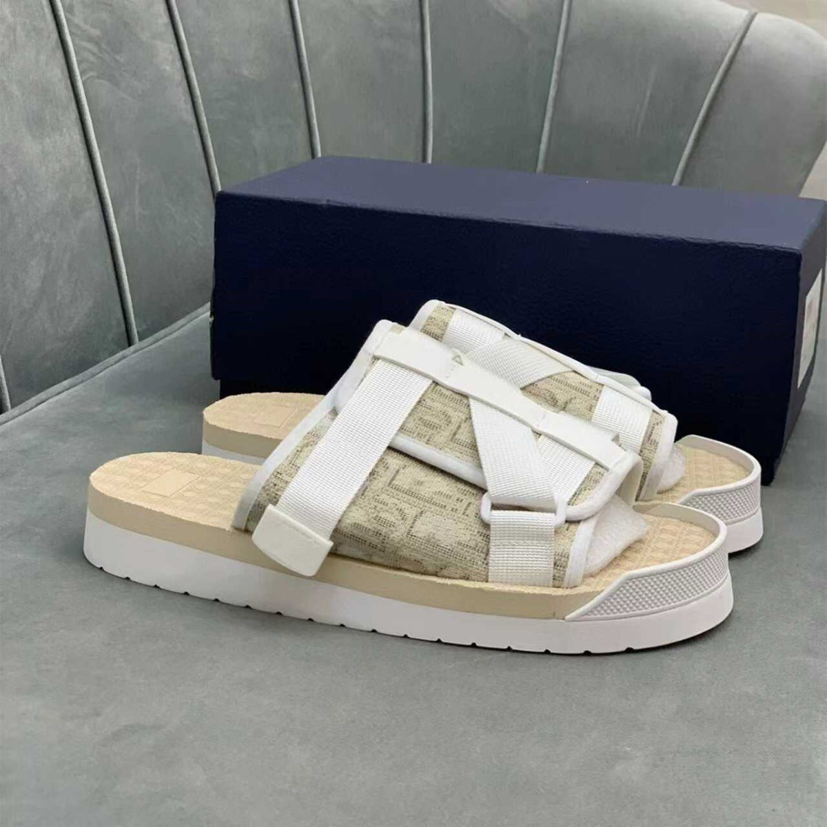 Men's Summer Outdoor Wear Beach Fashion Printed Men's Casual Shoes