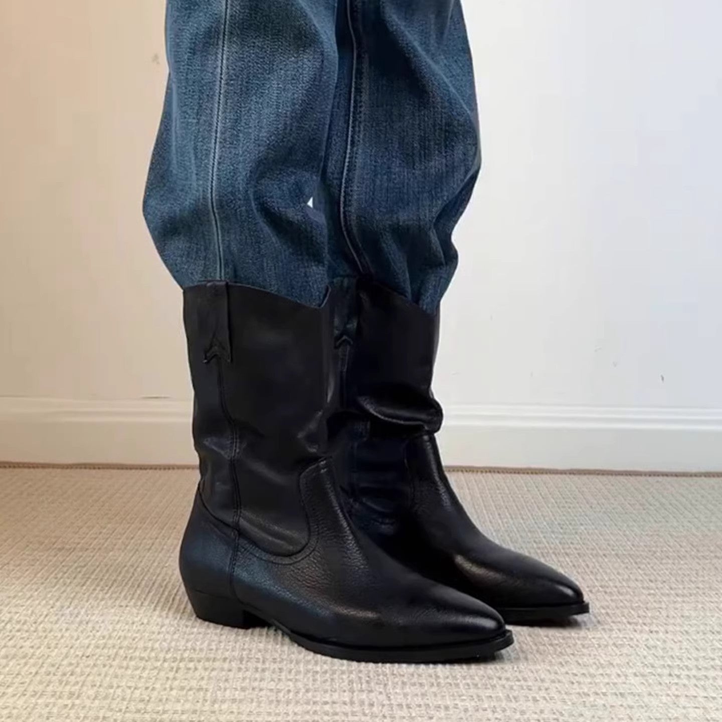 V Cut Slimming Temperament Ankle Retro Pointed Toe Simple Chunky Women's Leather Boots