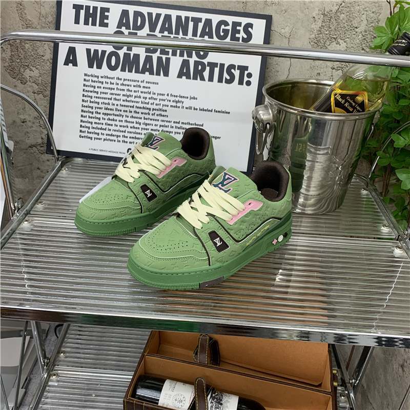 Men's Couple Large Size Soft Sole Lightweight Fashionable Breathable Women's Casual Shoes