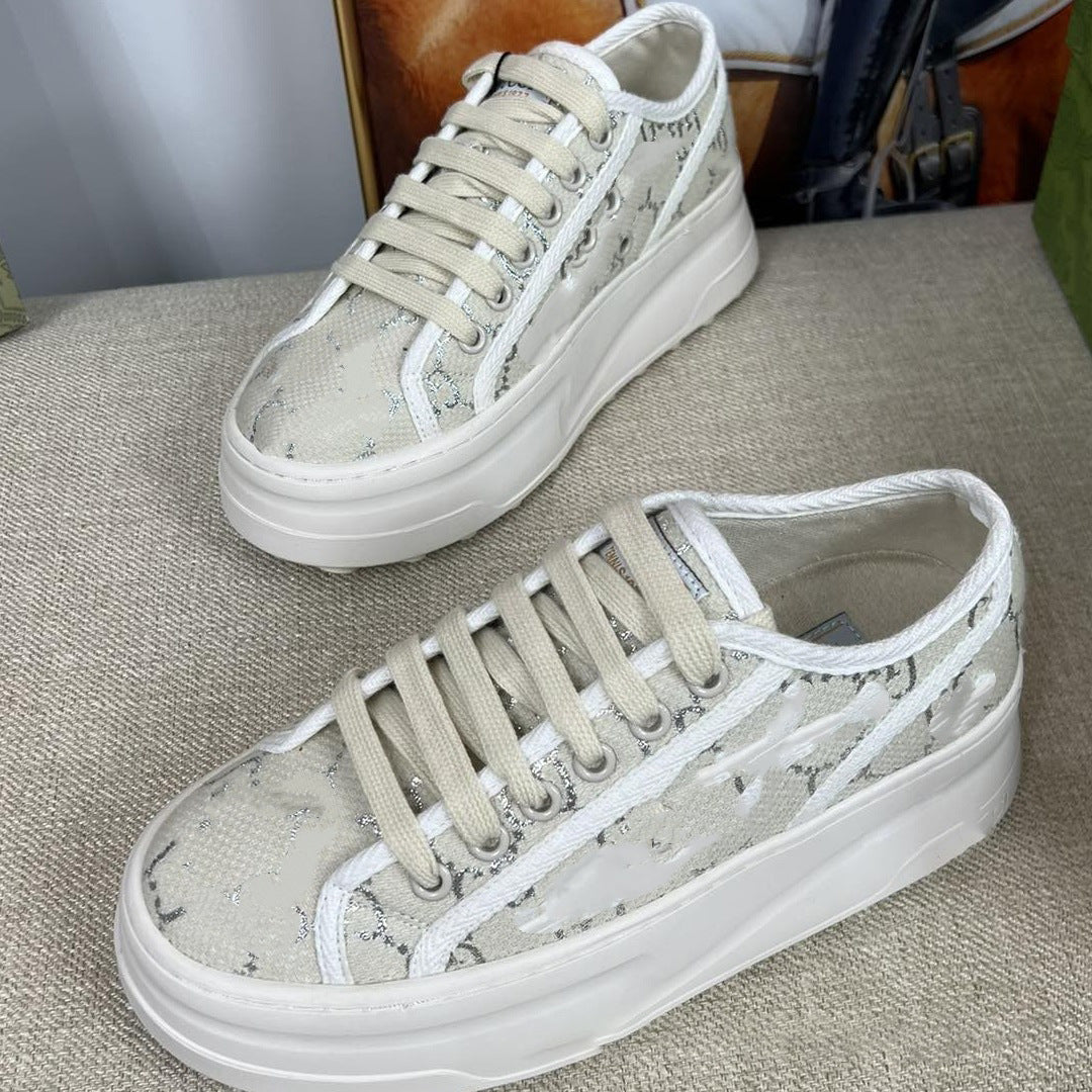 Platform Heightened Vintage Embroidered Board Fashion Canvas Shoes