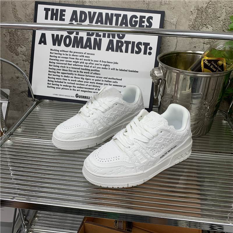 Men's Couple Large Size Soft Sole Lightweight Fashionable Breathable Women's Casual Shoes