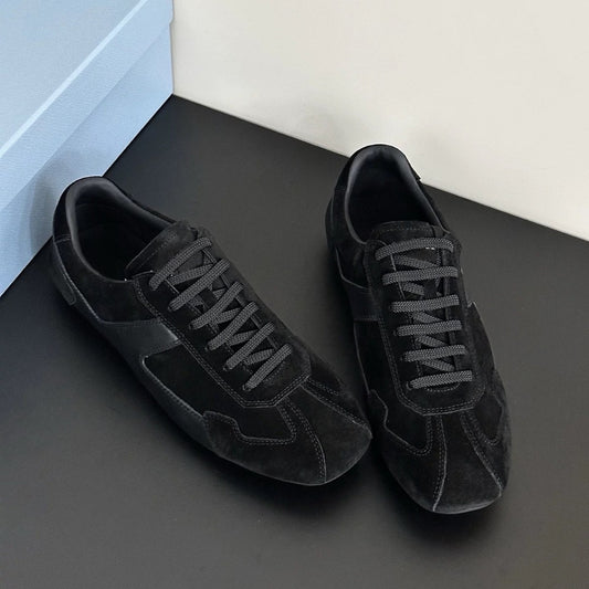 Women's & Men's Early Spring Flat German Training Round Toe Retro Sports Casual Shoes