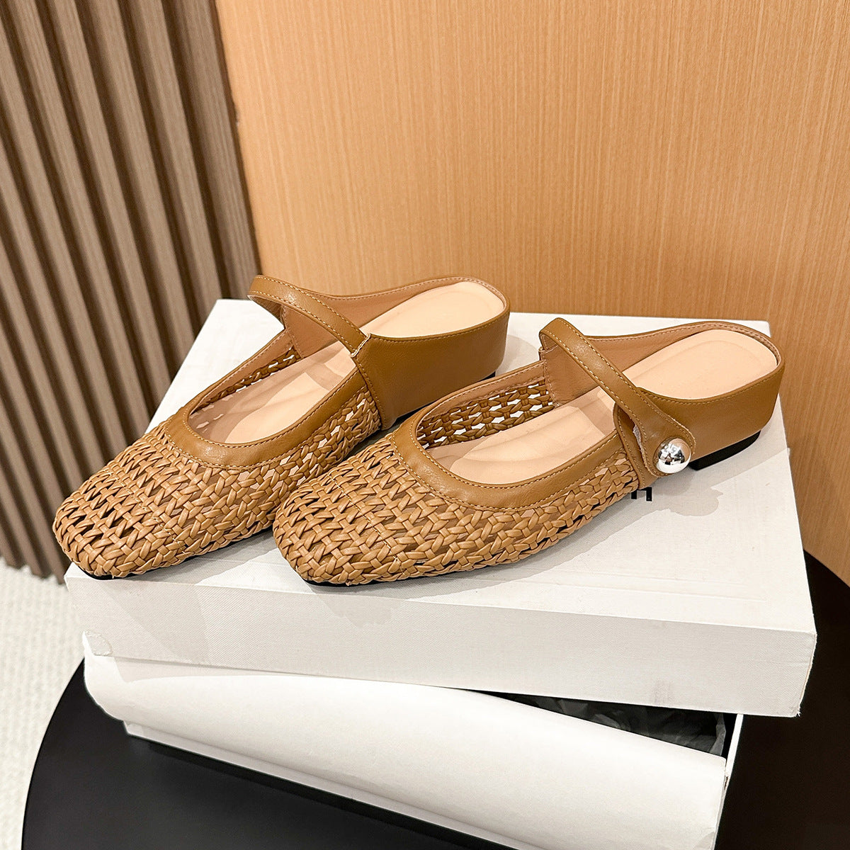 Women's Square Toe Woven Hollowed Breathable Height Increasing Insole Back Open Women's Fashion Shoes