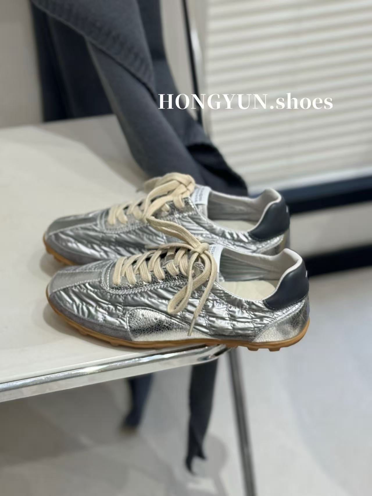 Red Rhyme Cow Suede Stitching German Training Retro Sports Casual Shoes