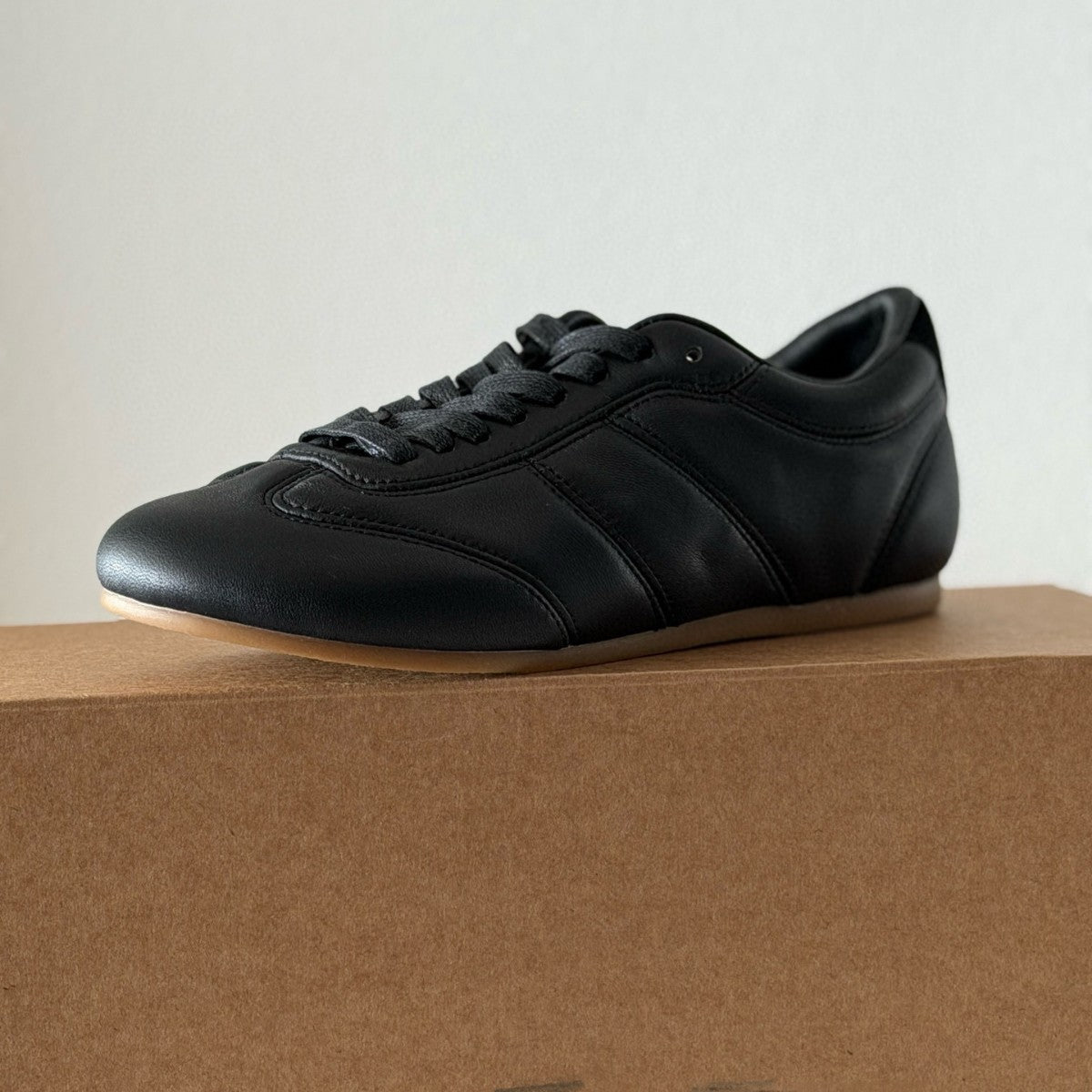 Women's German Training Flat Retro Lace Up Soft Bottom Bread Casual Shoes