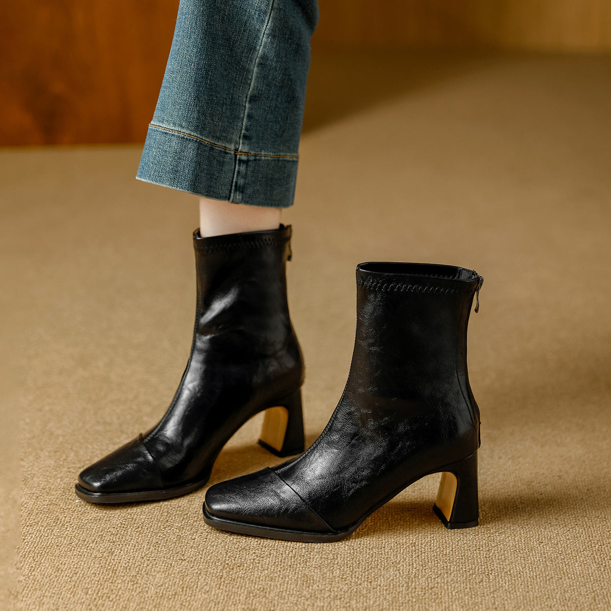 Women's Square Toe High Stretch Thin With Padded Lining Simple Women's Leather Boots