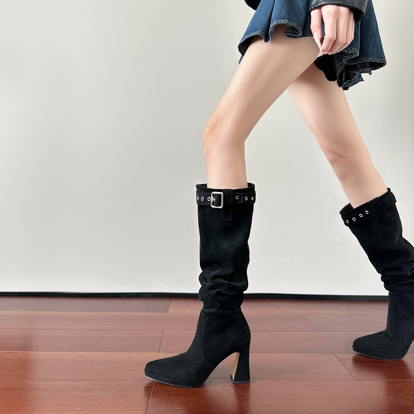 Women's Buckle Pointed Toe Pile Style Female Temperament Chunky Waterproof Platform Women's Leather Boots