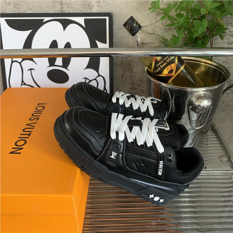 Men's Couple Large Size Soft Sole Lightweight Fashionable Breathable Women's Casual Shoes