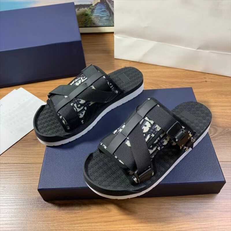 Men's Summer Outdoor Wear Beach Fashion Printed Men's Casual Shoes
