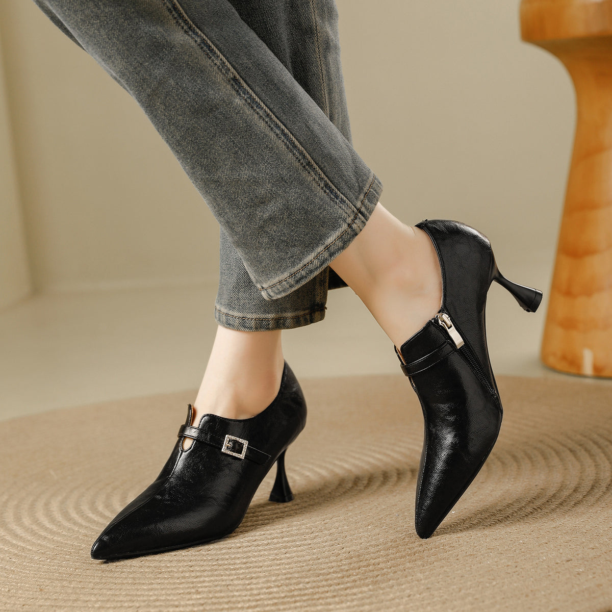 Women's Skirt Side Zipper Belt Buckle Stiletto Women's Fashion Shoes