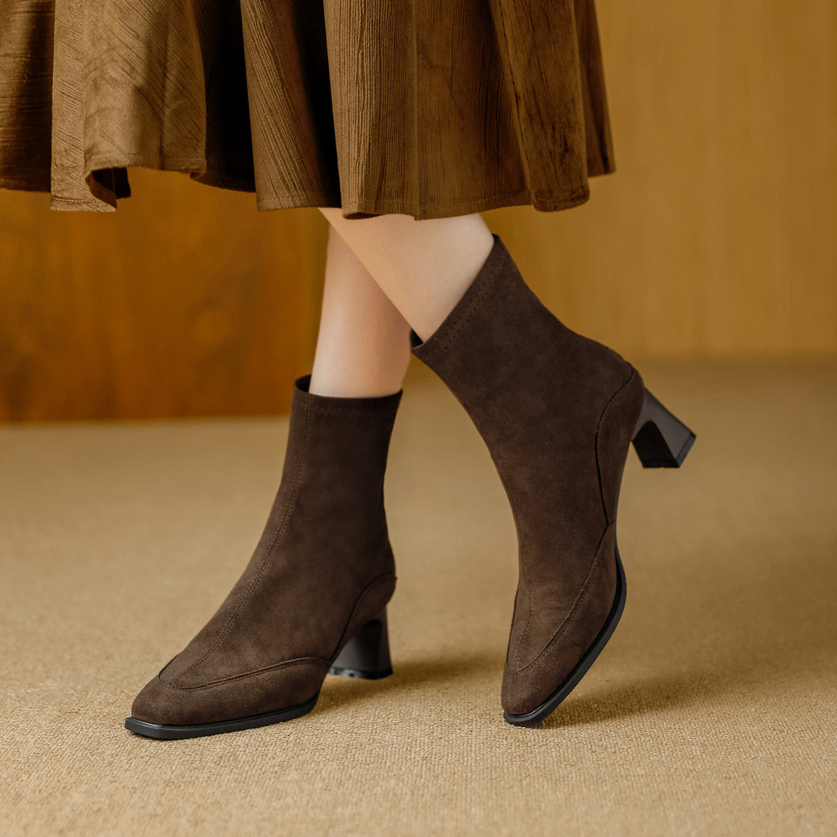 Women's Stretch Thin Suede British Style Square Head Chunky Not Tired Heels