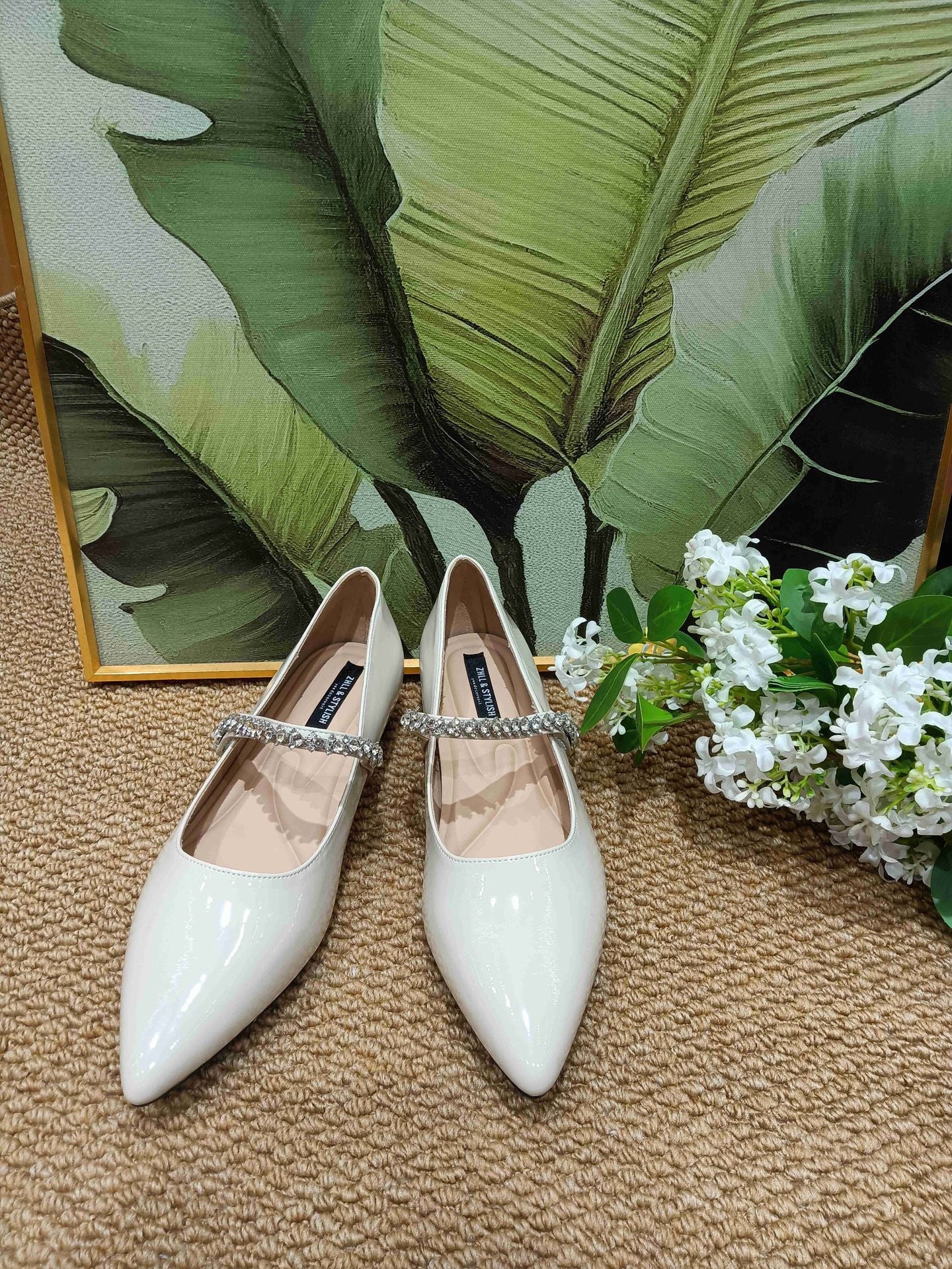 Women's Korean Style Pointed Toe Rhinestone Mary Jane Low-cut Flat Wide Men's Shoes