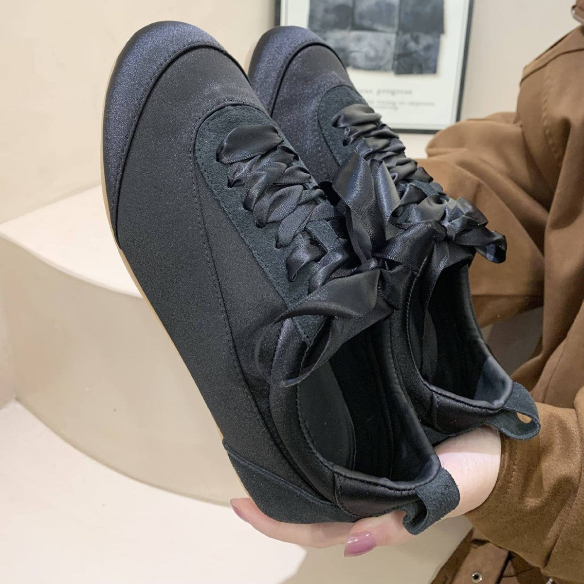 Women's Ballet Satin German Training Design Flat Fashion Women's Sports Shoes