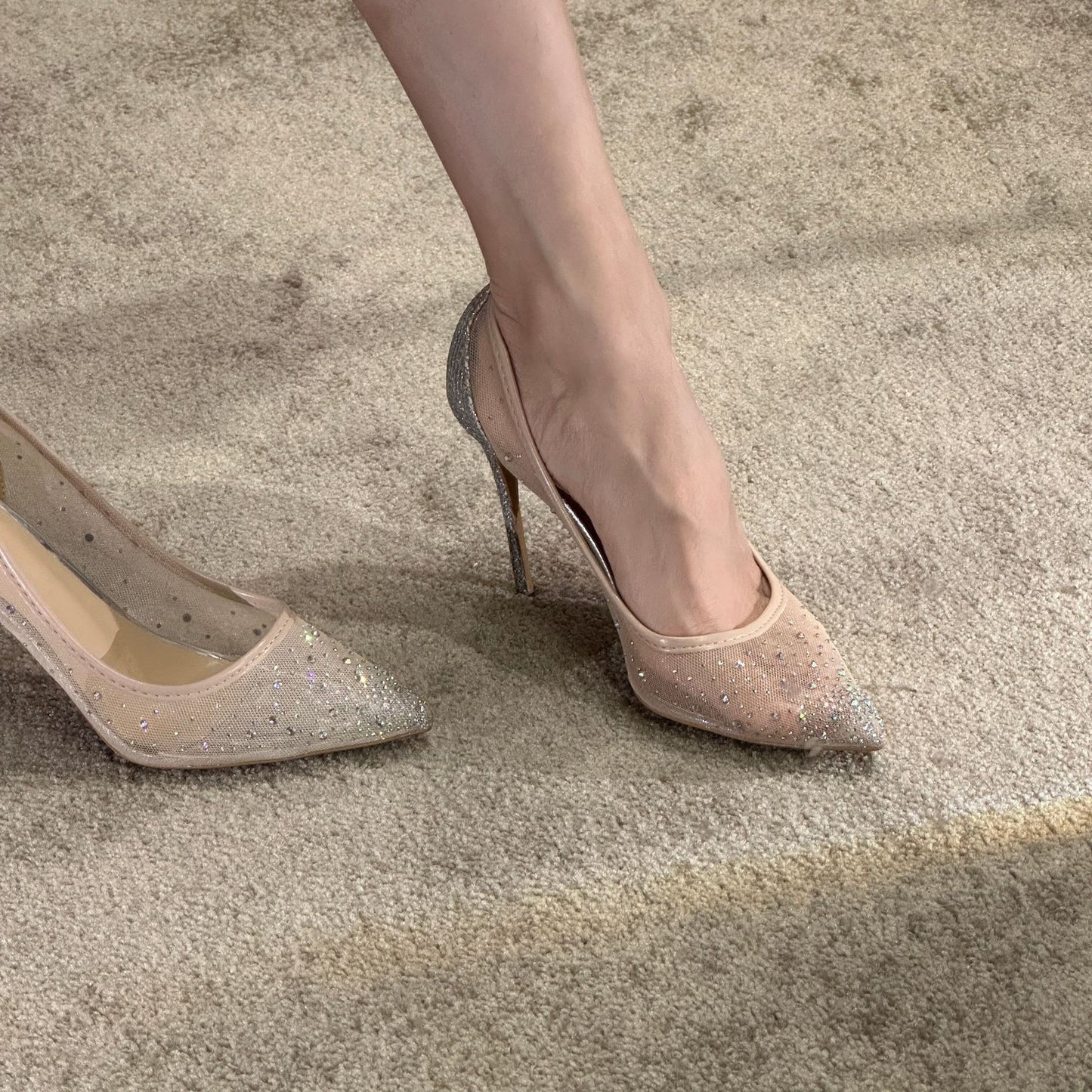 Source Red Bottom Sequins Net Drill High Pointed Women's Fashion Shoes